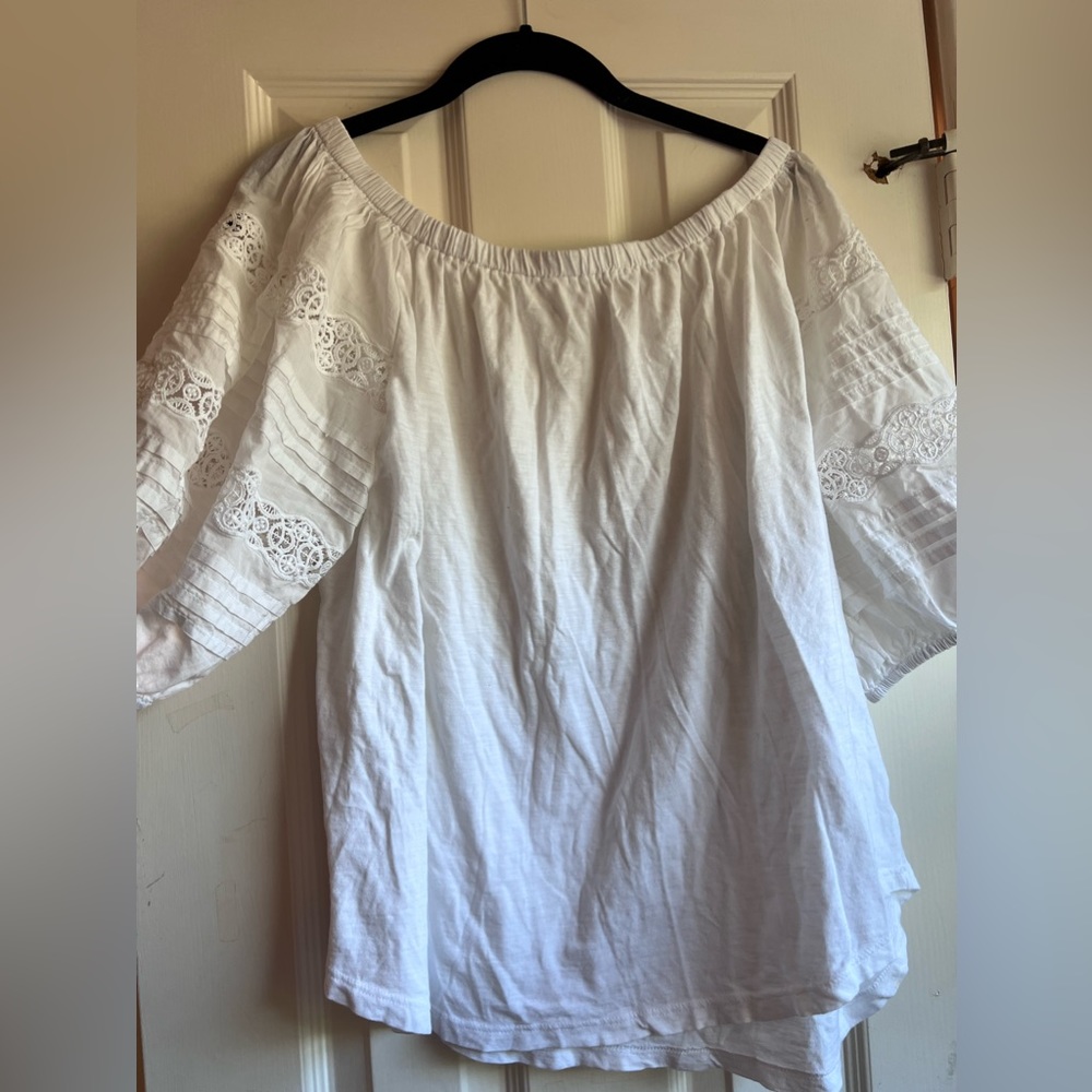 Loft eyelet sleeve blouse